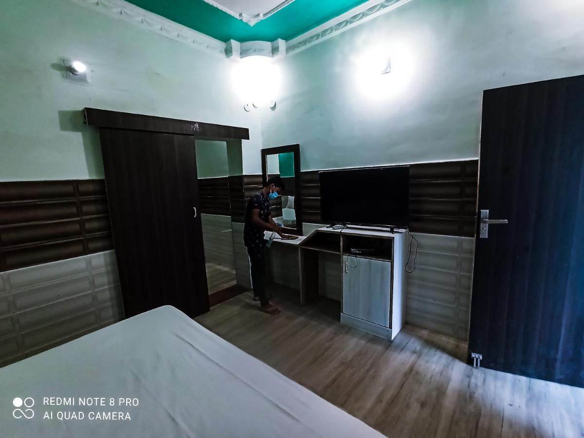 Hotel Vijay ราจกี ภายนอก รูปภาพ