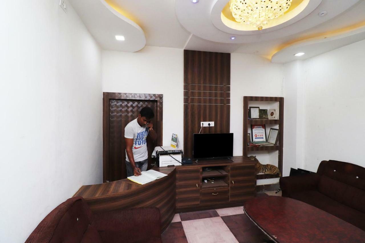 Hotel Vijay ราจกี ภายนอก รูปภาพ