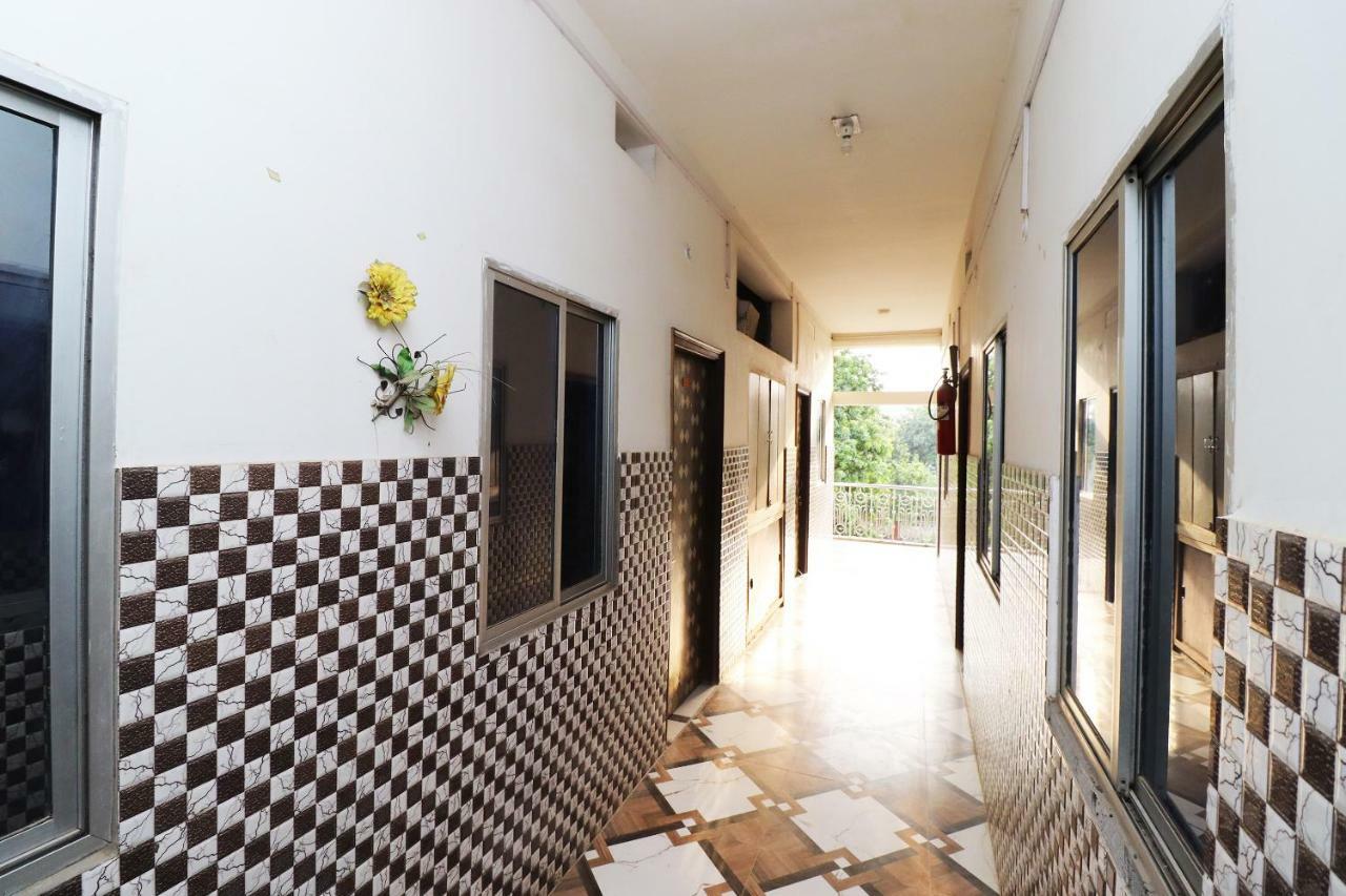 Hotel Vijay ราจกี ภายนอก รูปภาพ